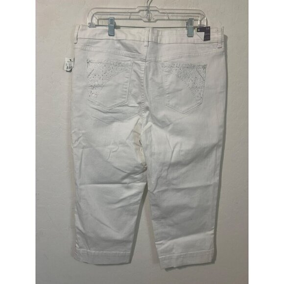 Gloria Vanderbilt White Jordyn Capri With Crystal Details on Pockets NWT Sz 14 - Picture 4 of 8